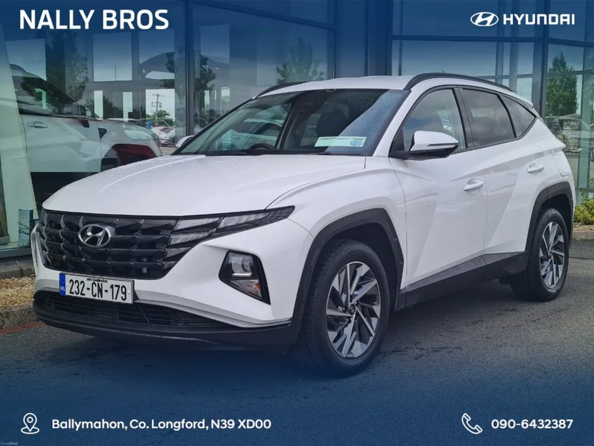 Hyundai Tucson IX35 EXECUTIVE 5DR - Image 1