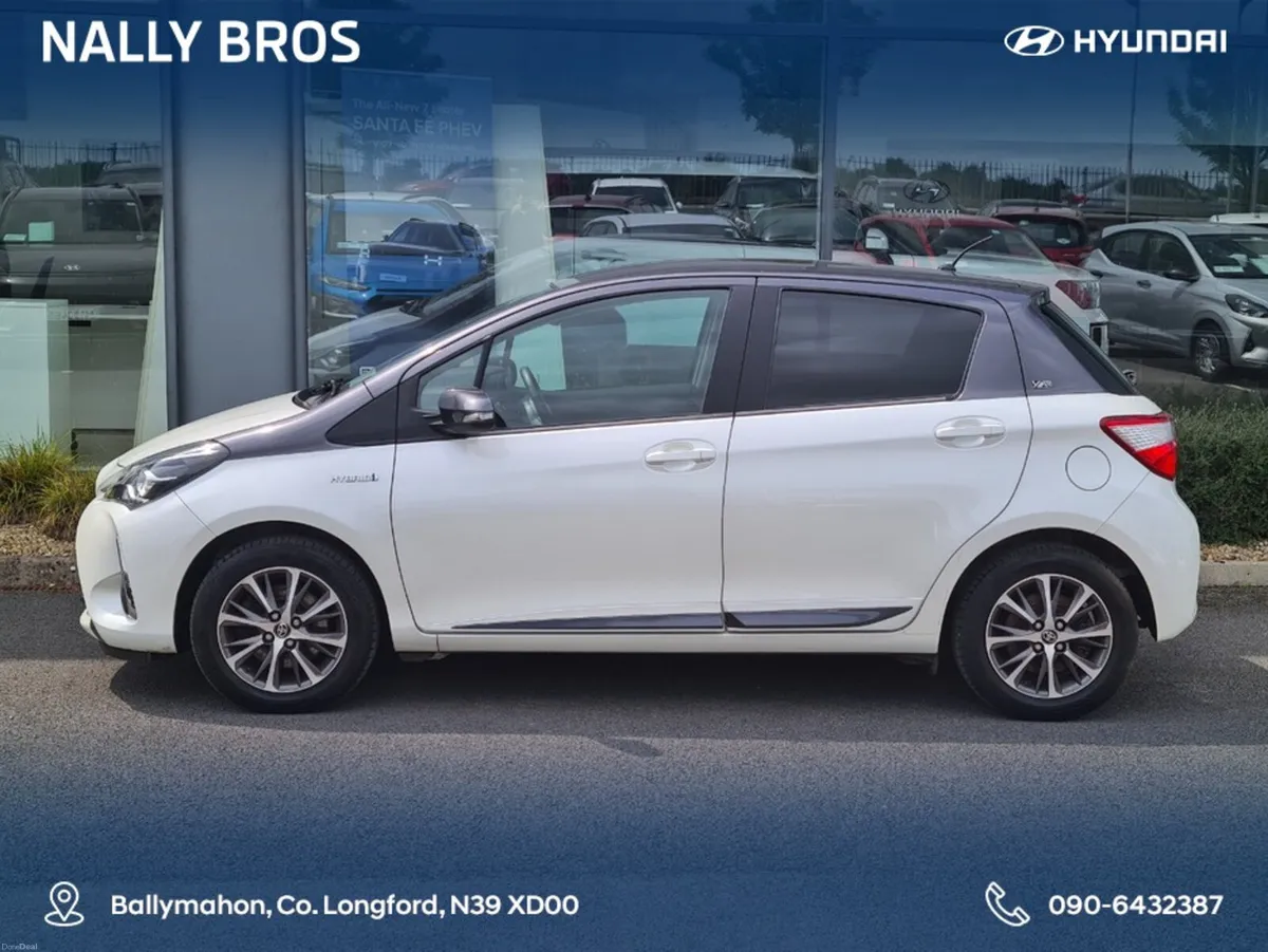 Toyota Vitz HY Y20 AUTO 4DR - Image 3