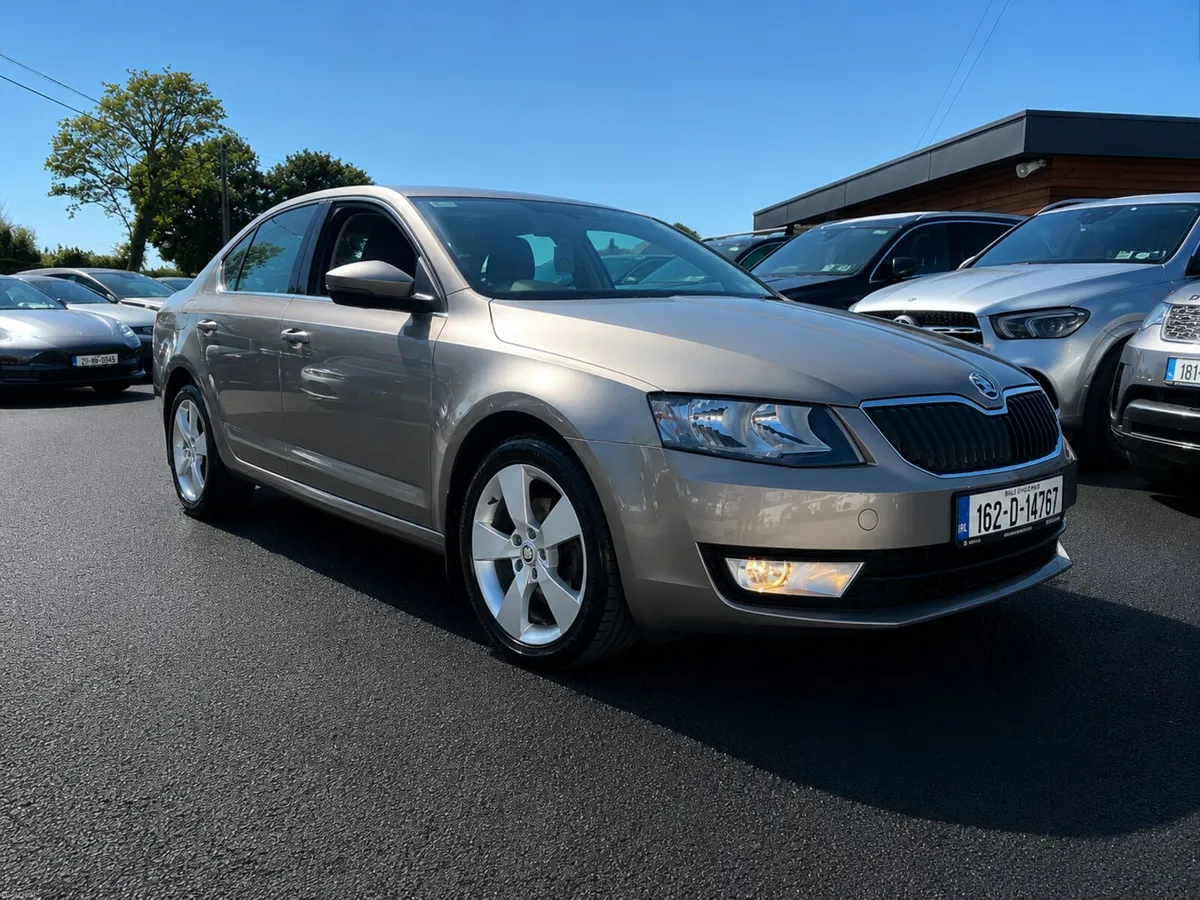 16 Skoda Octavia 1.6 TDI STYLE GOOD SPEC LOW KMS - Image 1