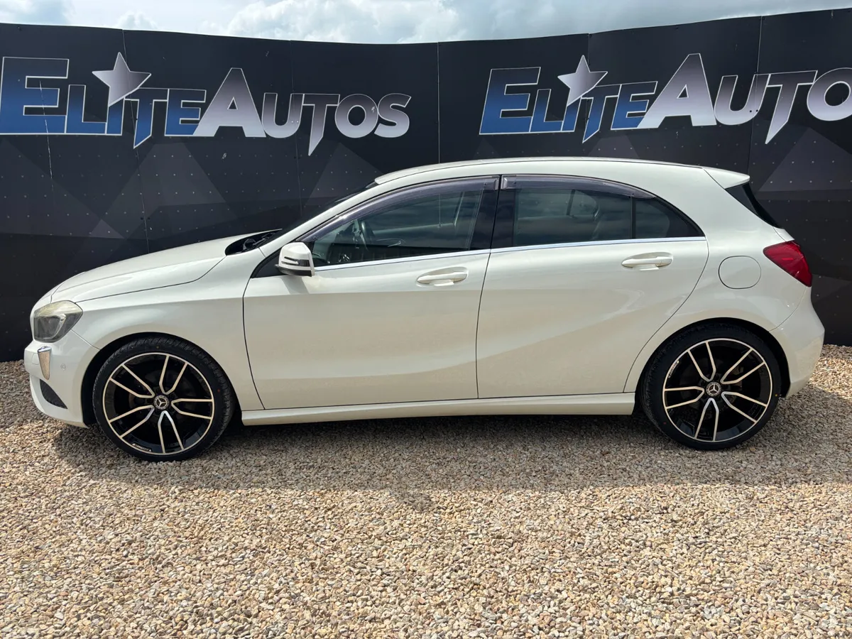 Mercedes -Benz A180 Urban Automatic 2014 - Image 2