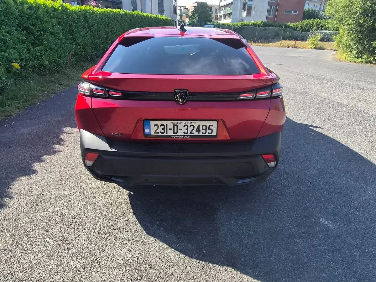 Peugeot 408 ALLURE 1.2L AUTOMATIC - Image 2