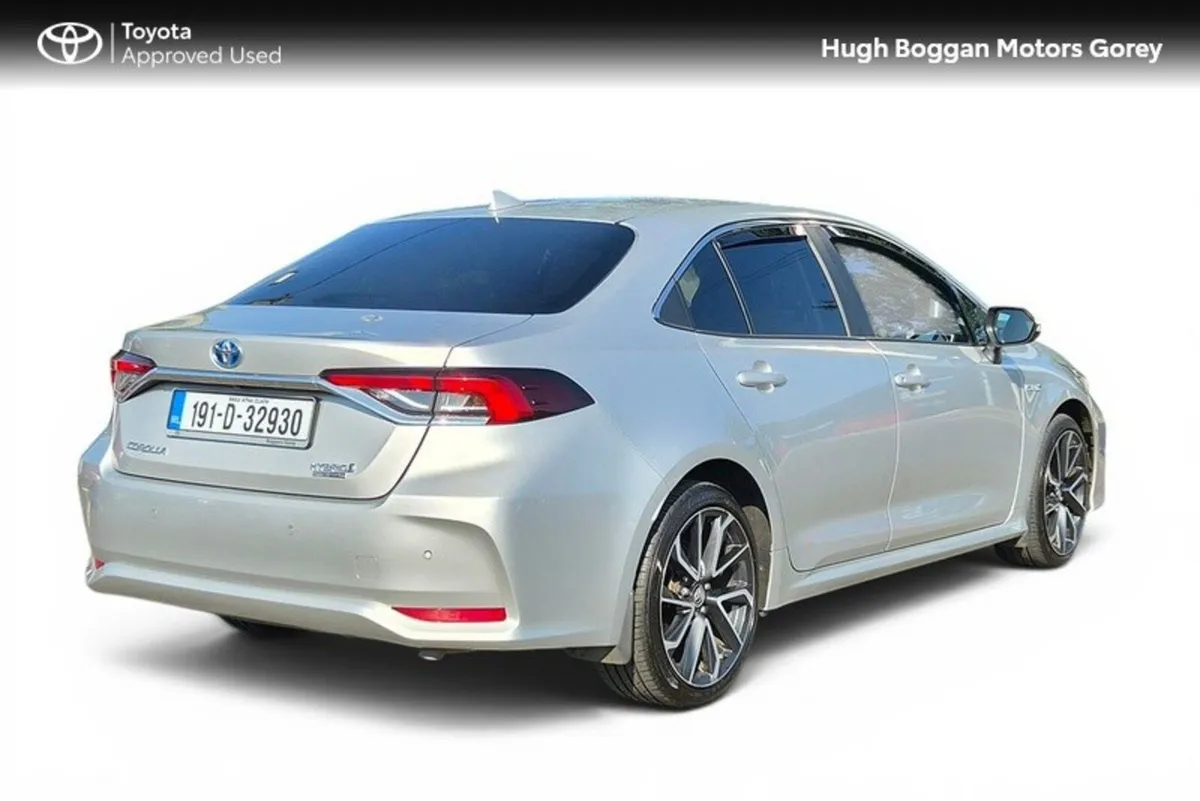Toyota Corolla COROLLA HYBRID SOL SALOON - Image 2