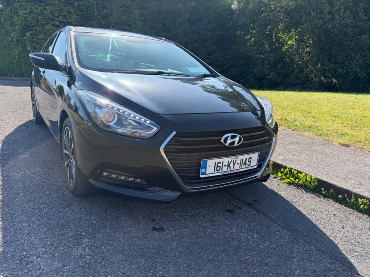 Hyundai i40 SALON EXECUTIVE PLUS 4DR - Image 3