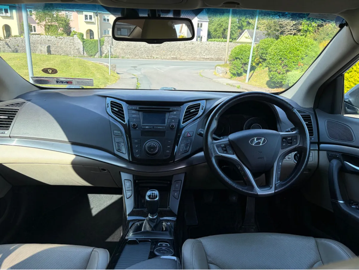 Hyundai i40 SALON EXECUTIVE PLUS 4DR - Image 6