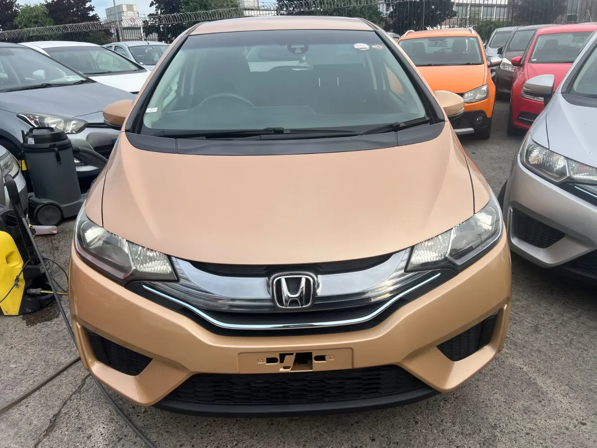 Honda Fit 2014 Hybrid Auto/ only 70k km/ warranty - Image 2