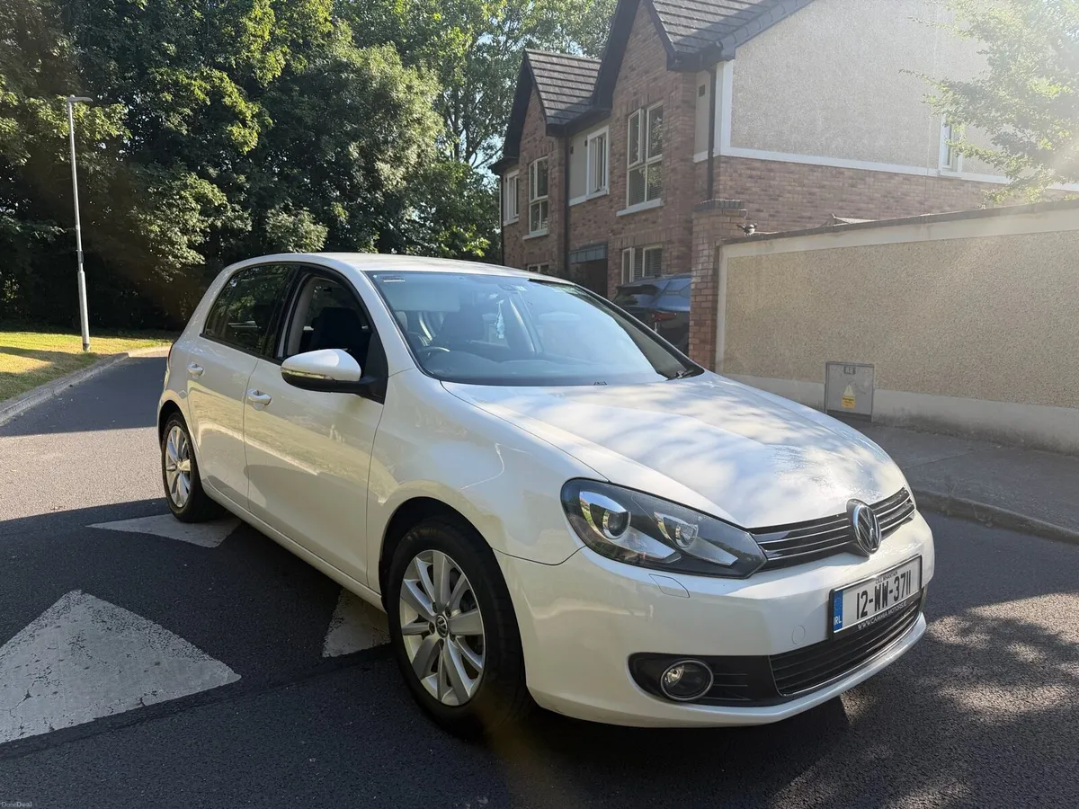 2012 Volkswagen Golf ,Auto , Low Kms - Image 6