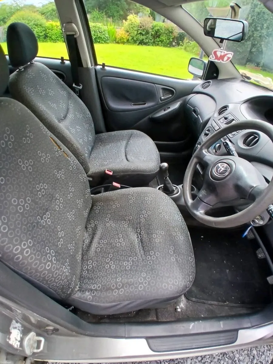 Car - Image 6