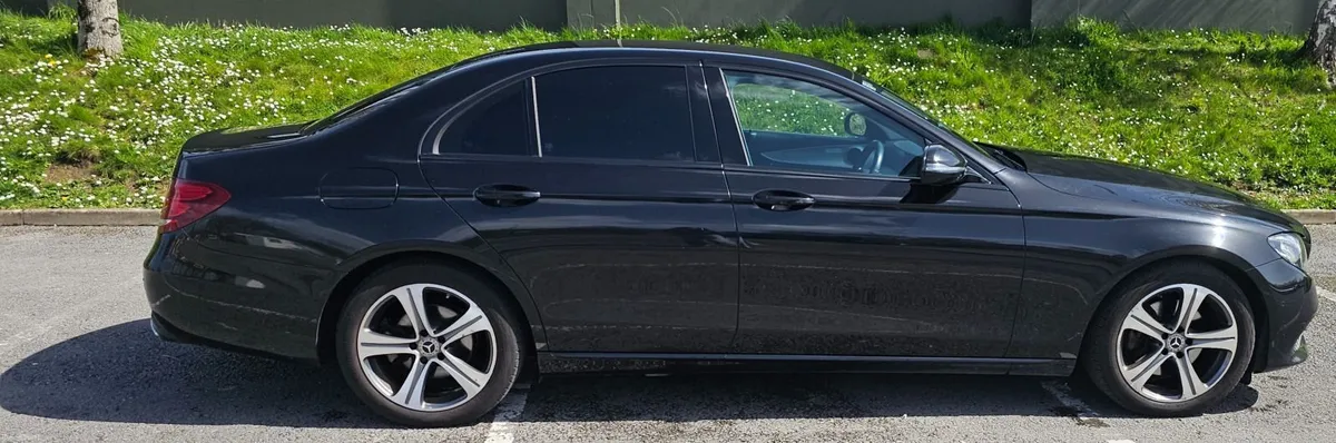 Mercedes-Benz E-Class 2017 - Image 1