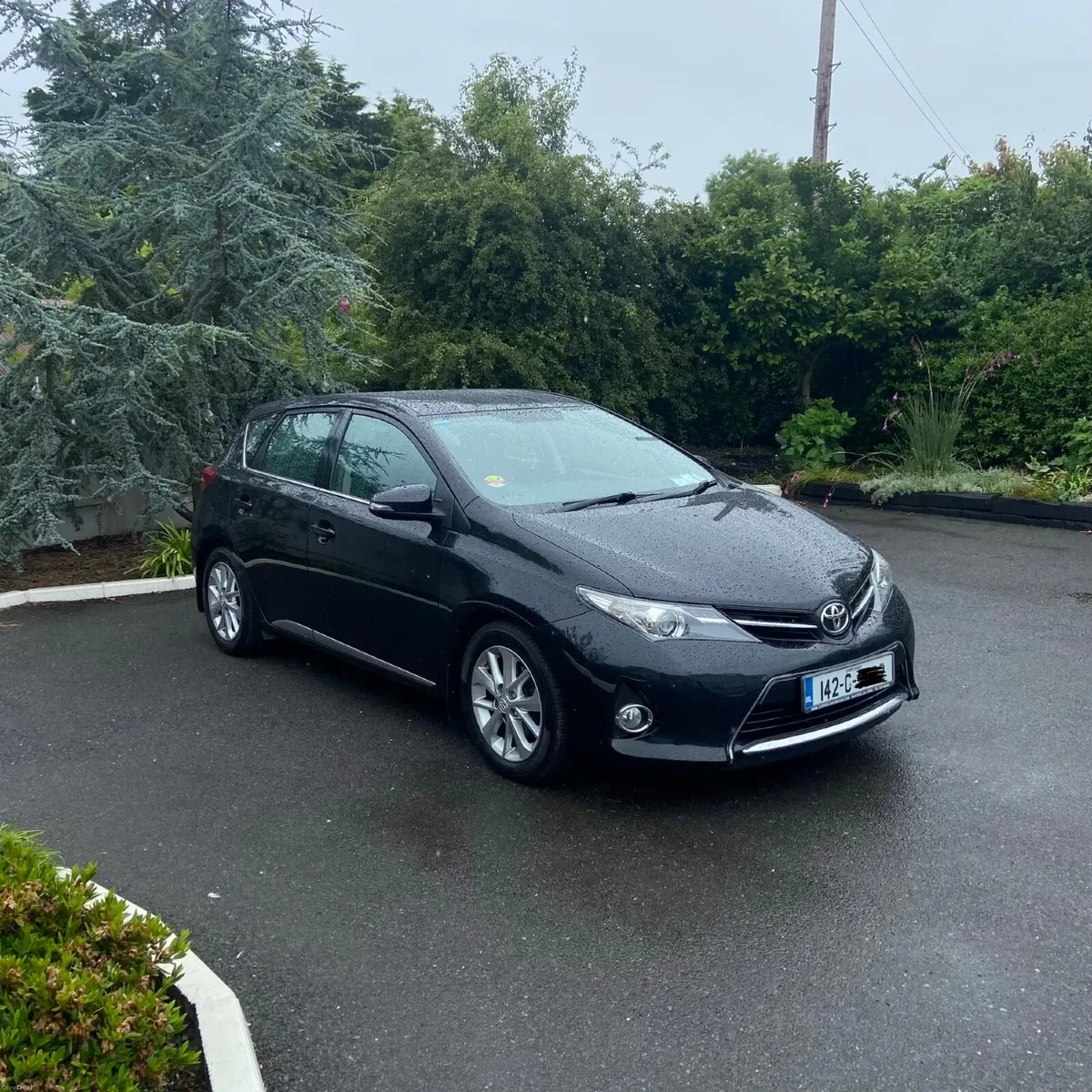 2014 Toyota Auris 1.4 D-4D | Full Service History - Image 2