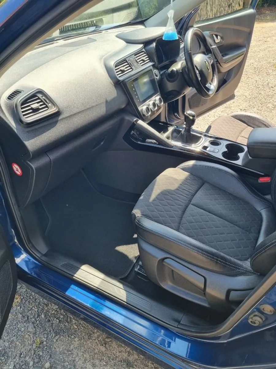 2019 Renault Kadjar - Image 5