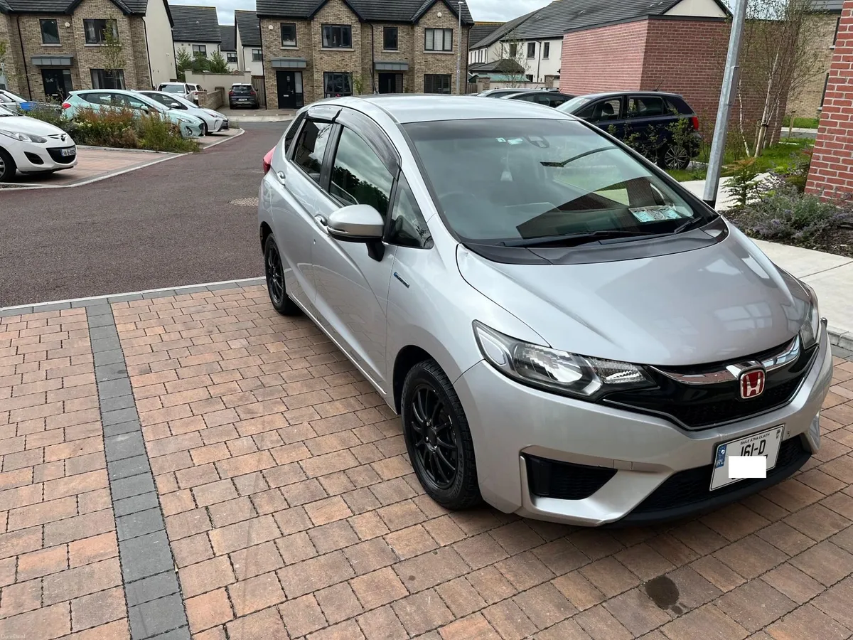Low Milage Cheap Honda Fit 2016 - Image 3