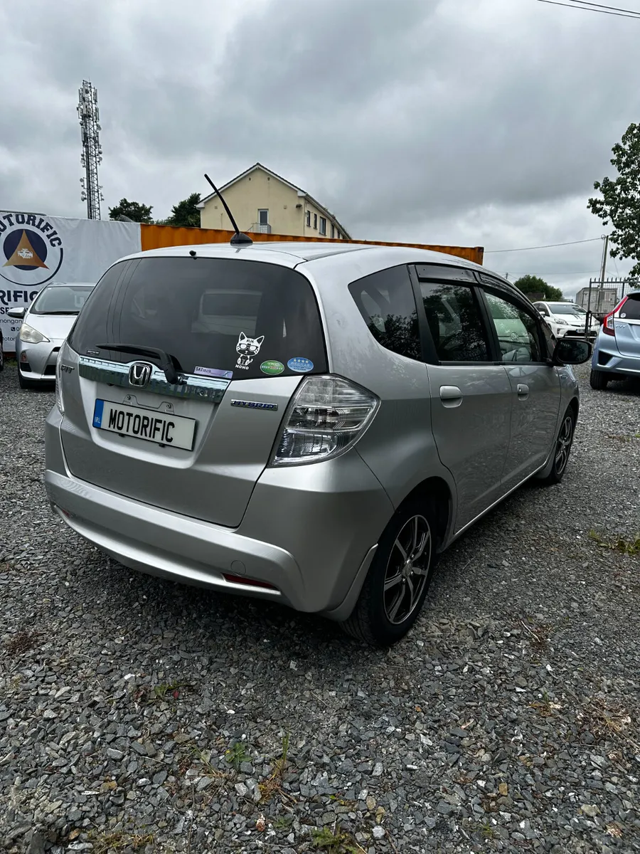 Honda Fit 2013 | Auto | High spec | Rev camera - Image 3