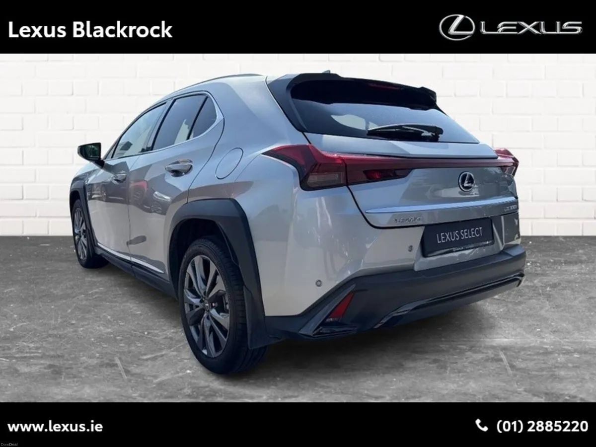 Lexus UX 300h Hybrid F Sport Design - Image 4