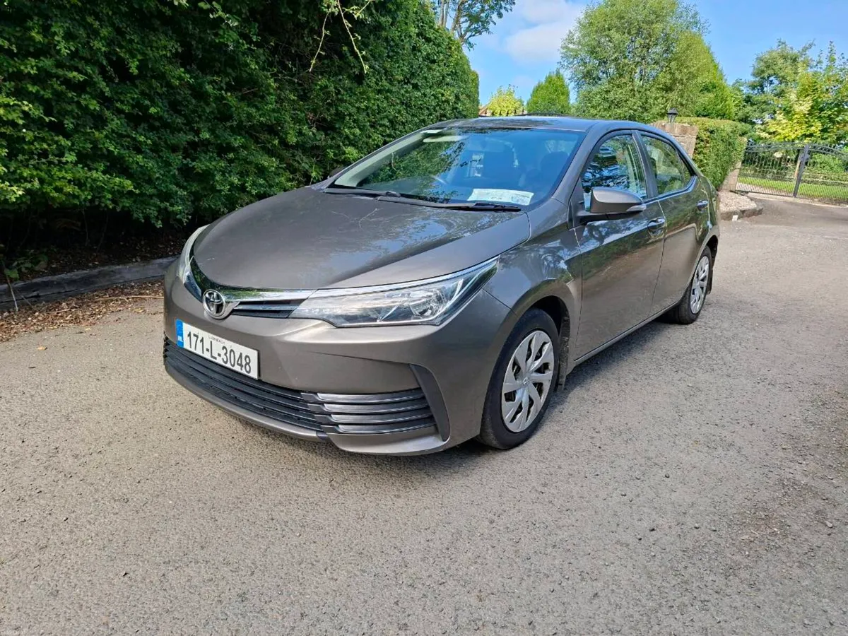 2017 Toyota Corolla Diesel - Image 2
