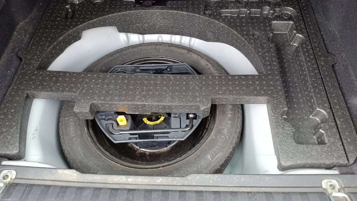 Peugeot 2008 2015 - Image 6