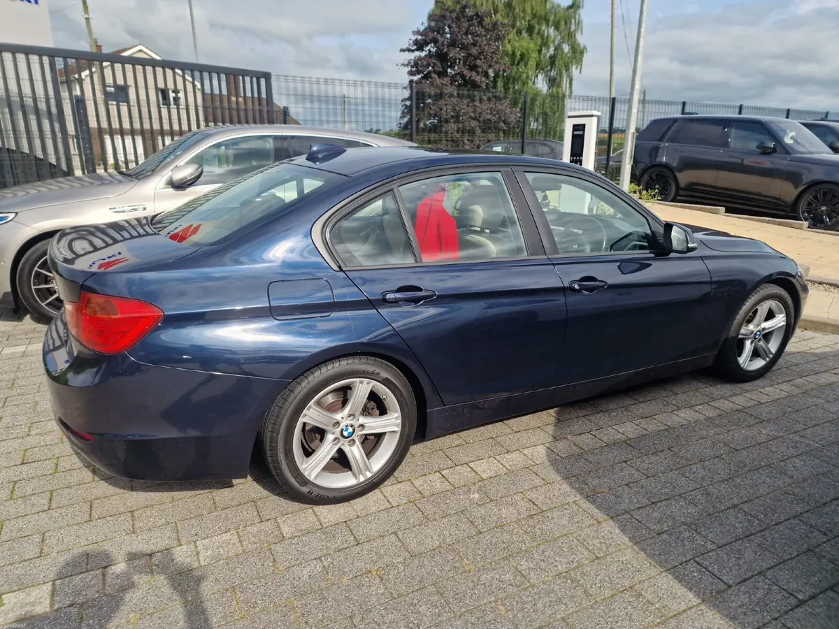 BMW 3-Series 2015 - Image 6