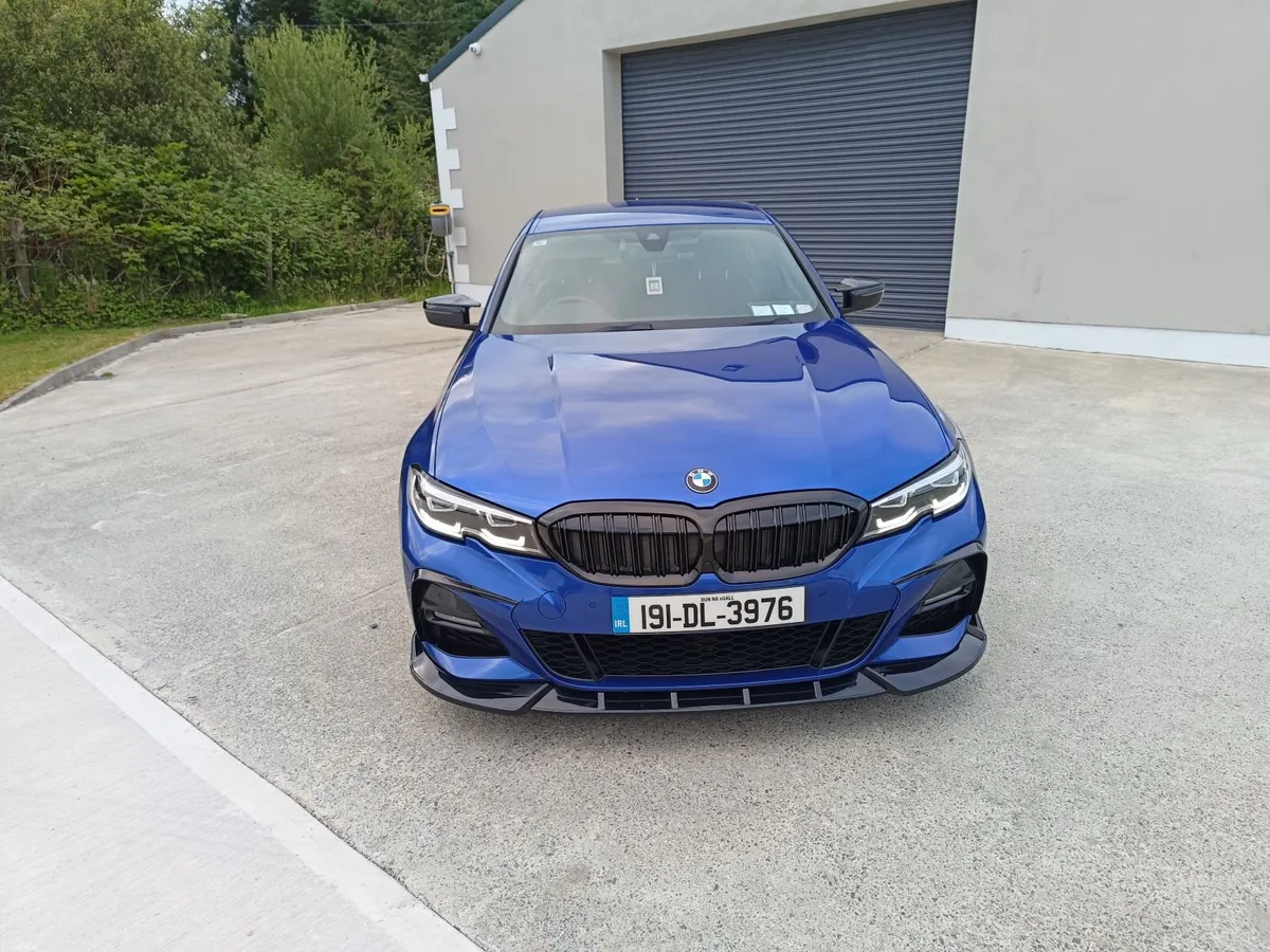 BMW 3-Series 2019 - Image 5
