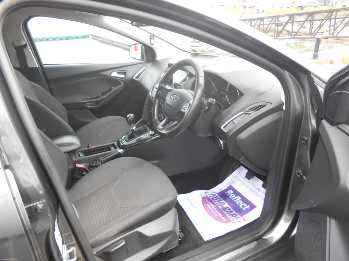 Ford Focus Titanium High Spec 2018 - Image 4