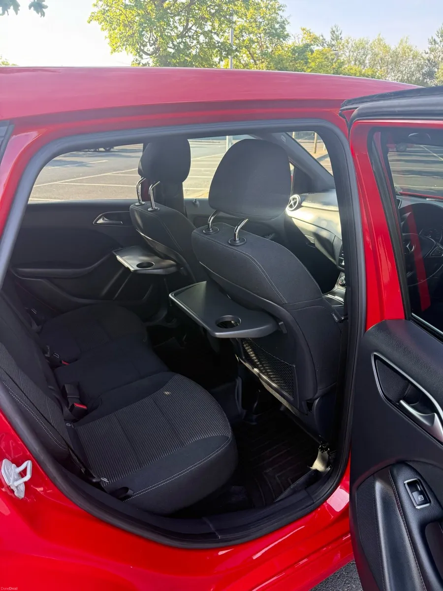 2015 Mercedes-Benz B180 Automatic - Image 6
