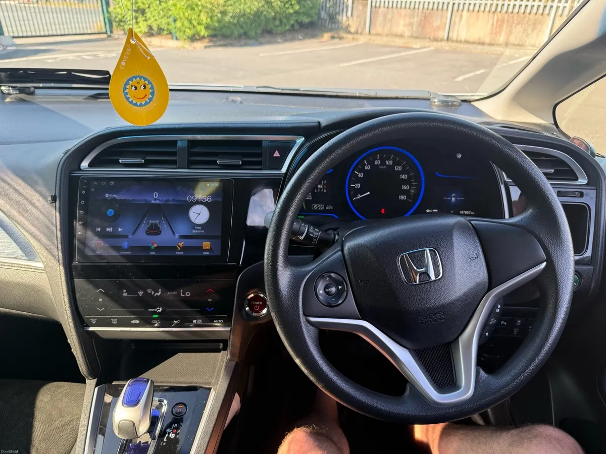 2016 Honda Shuttle Hybrid – NCT 03/28 – High Spec - Image 2