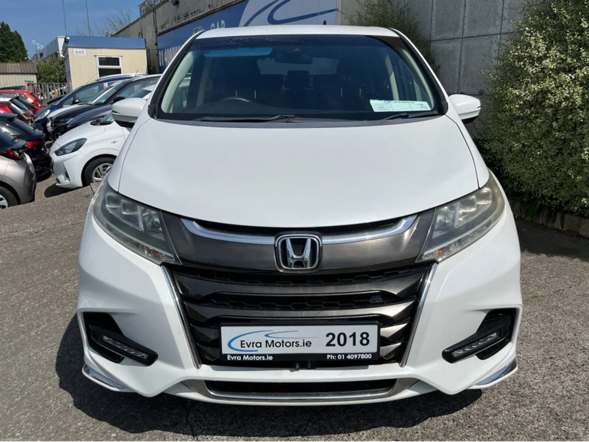 Honda Odyssey ABSOLUTE 8 SEATER AUTOMATIC HYBRID 2 - Image 2