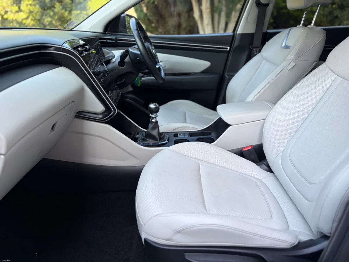 Hyundai Tucson IX35 EXECUTIVE 5DR**//**CREAM LEATH - Image 4
