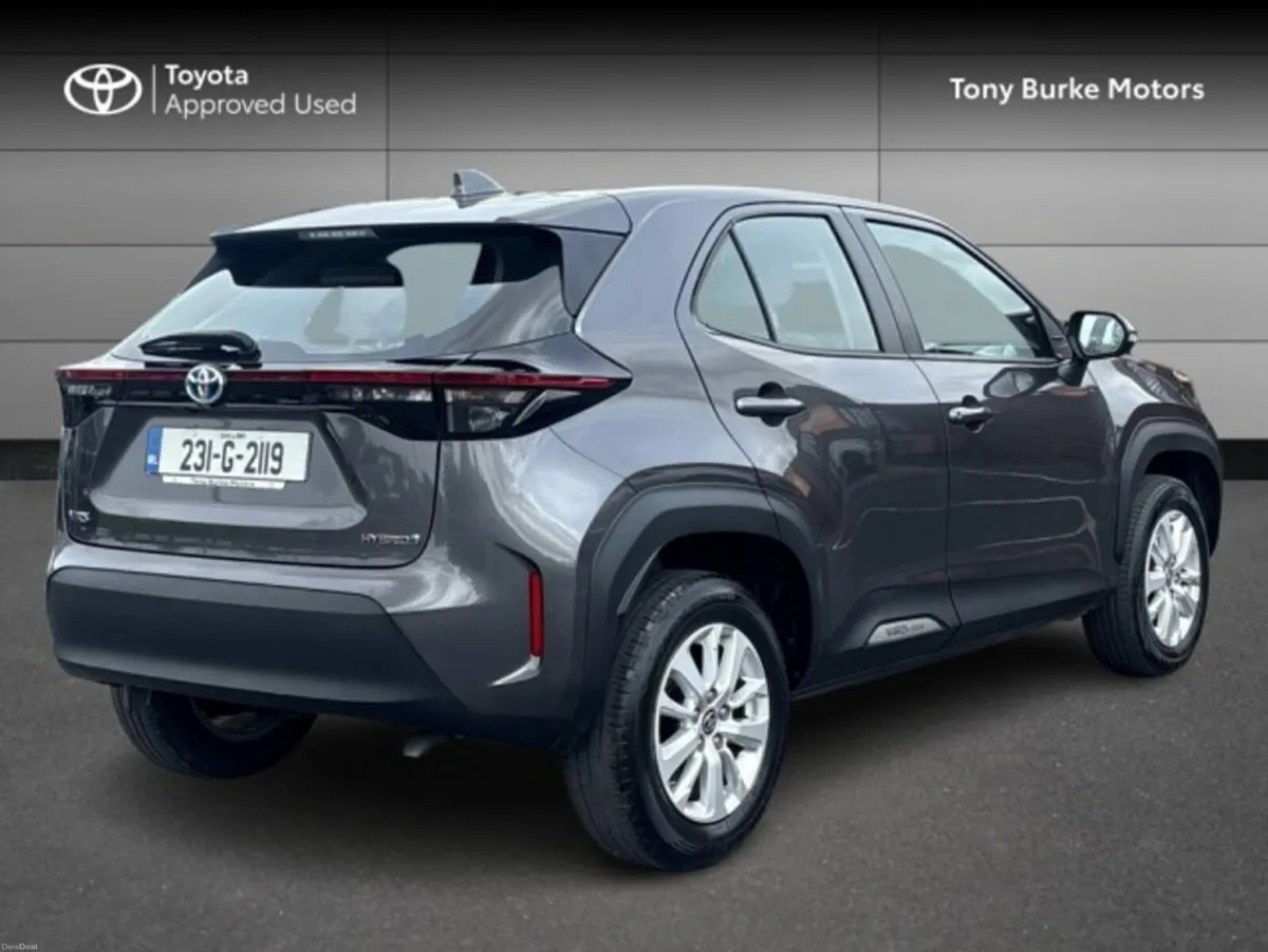 Toyota Yaris Cross - Luna - 1.5 Hybrid - Automatic - Image 2