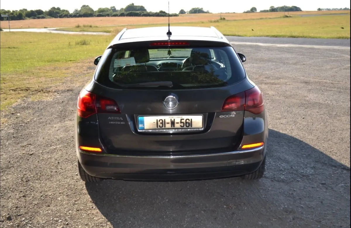 Opel Astra 2013 - Image 3