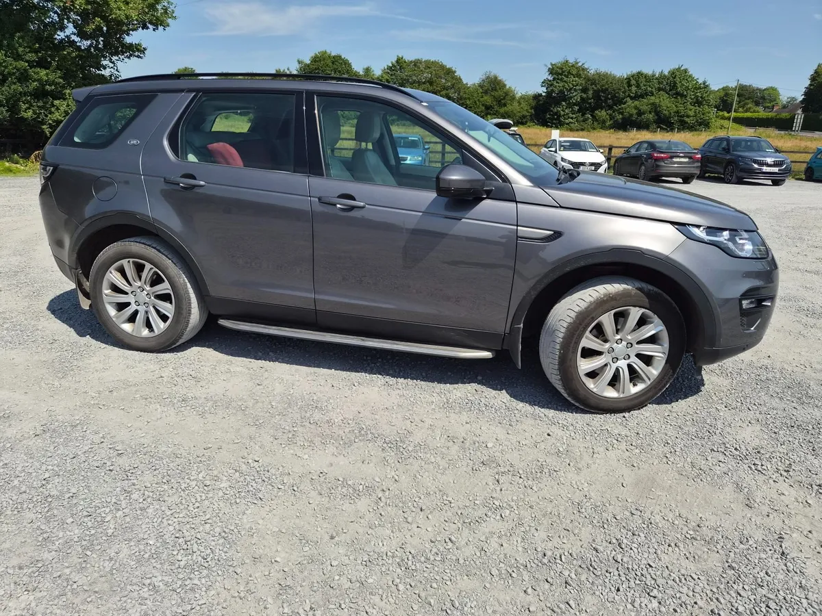 Land Rover Discovery Sport 2016 - Image 3