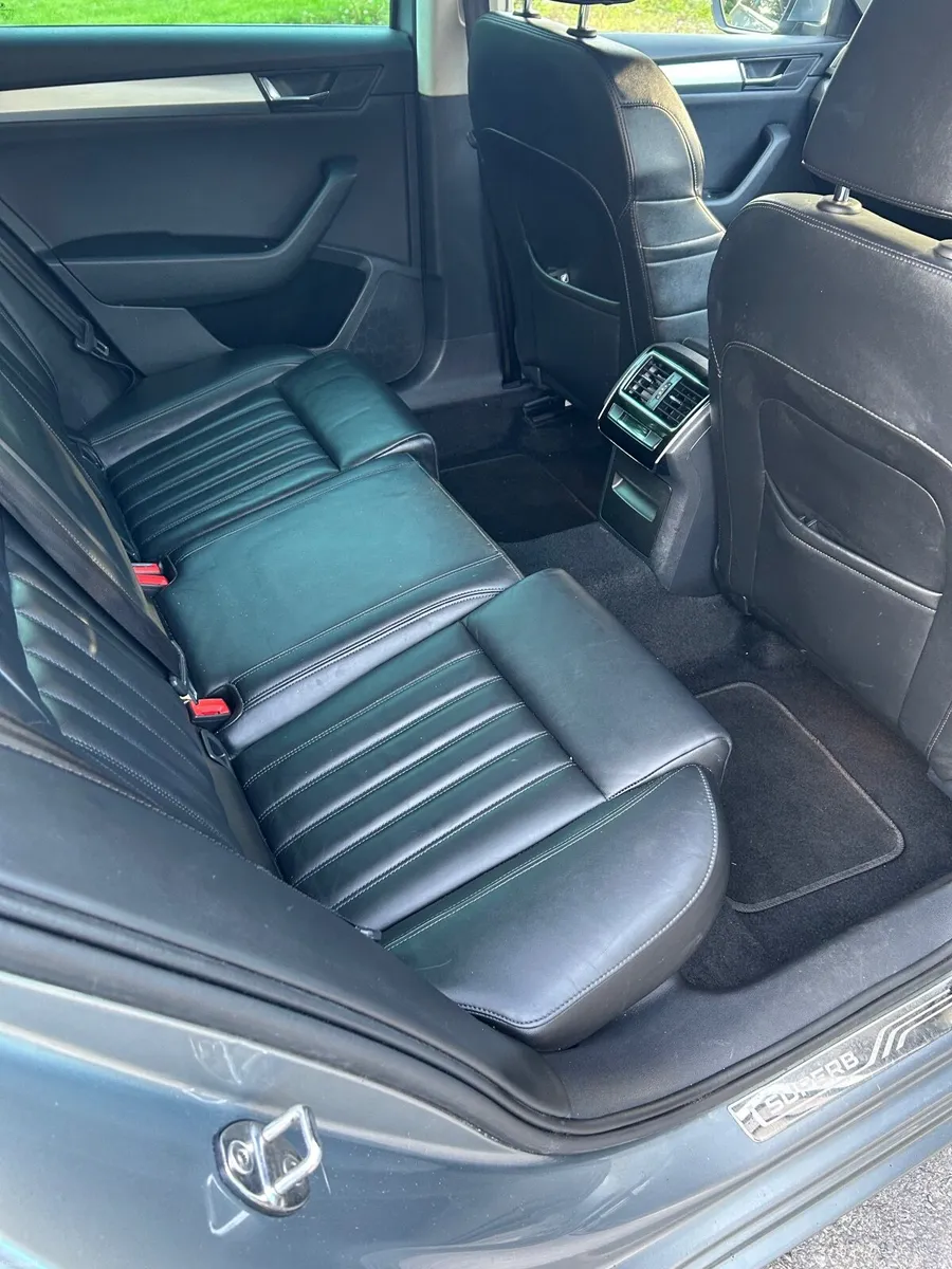 Skoda Superb 2018 - Image 4