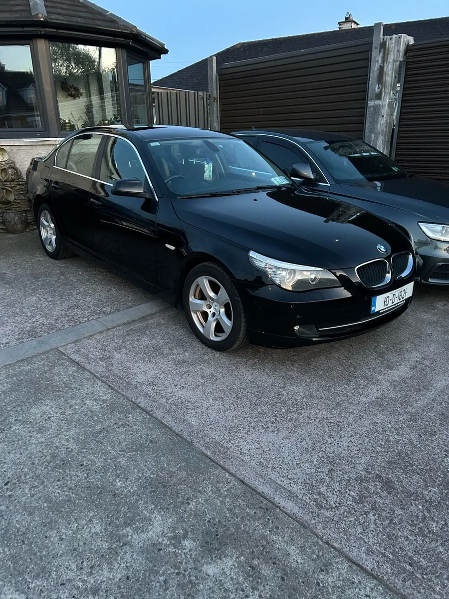 BMW 520d Business - Image 1