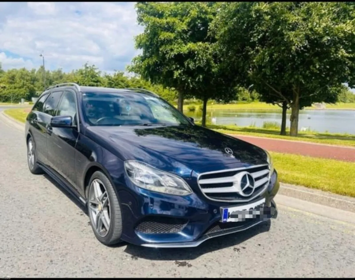 Mercedes Benz e class estate - Image 2