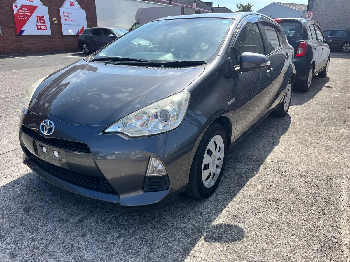 Toyota Aqua Automatic - Image 3