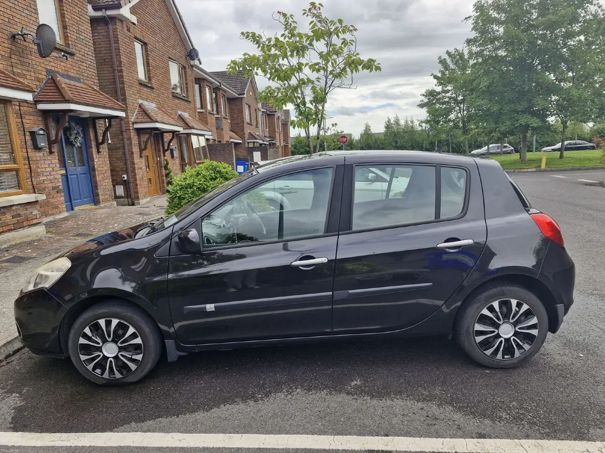 Renault Clio 2011 - Image 4