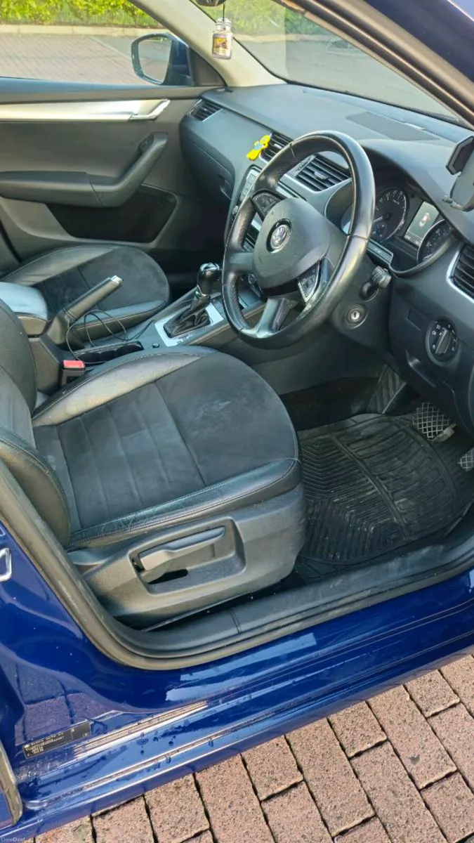 Skoda octavia automatic - Image 3