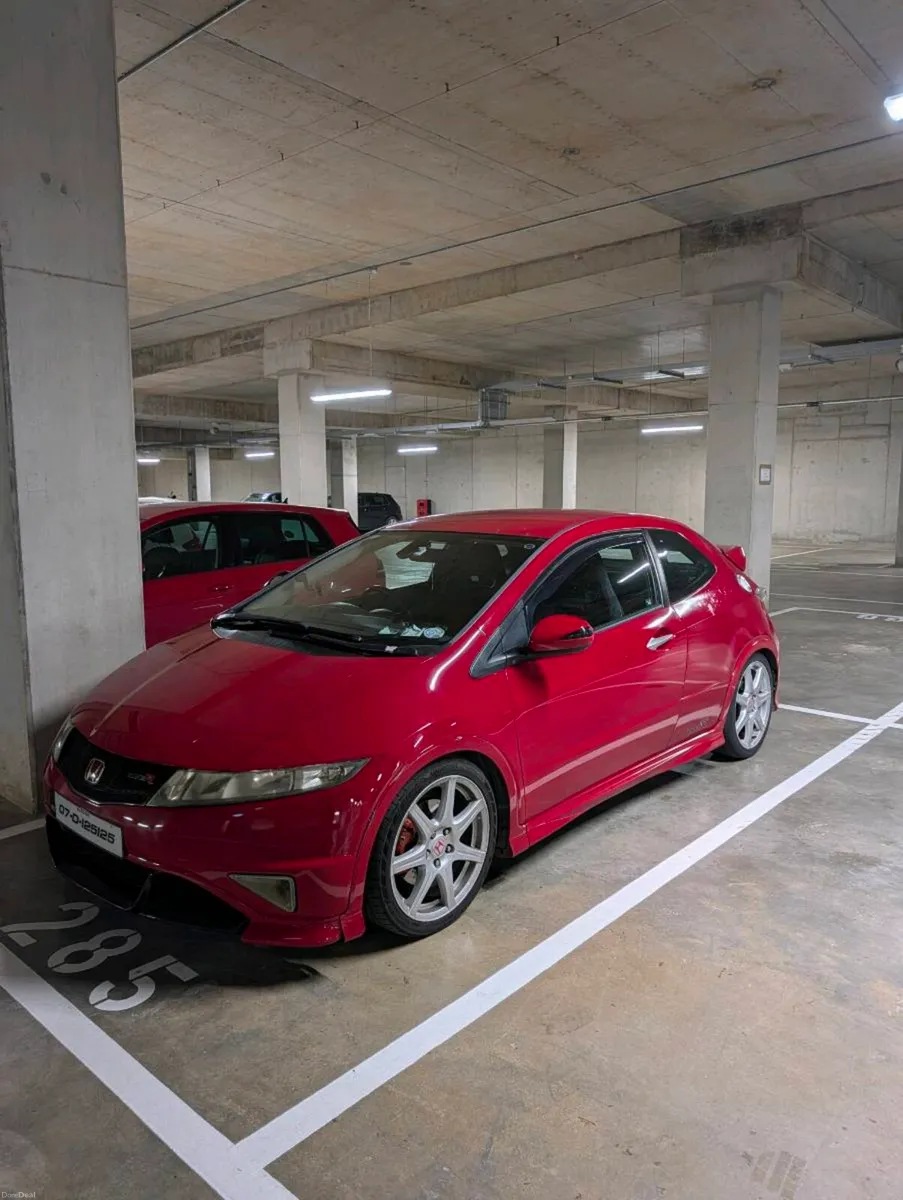 Honda Civic Type R FN2 - Image 1