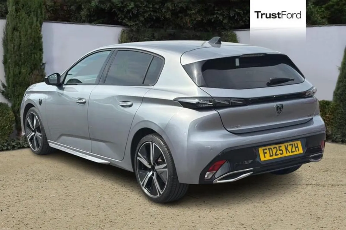 Peugeot 308 GT - Image 2