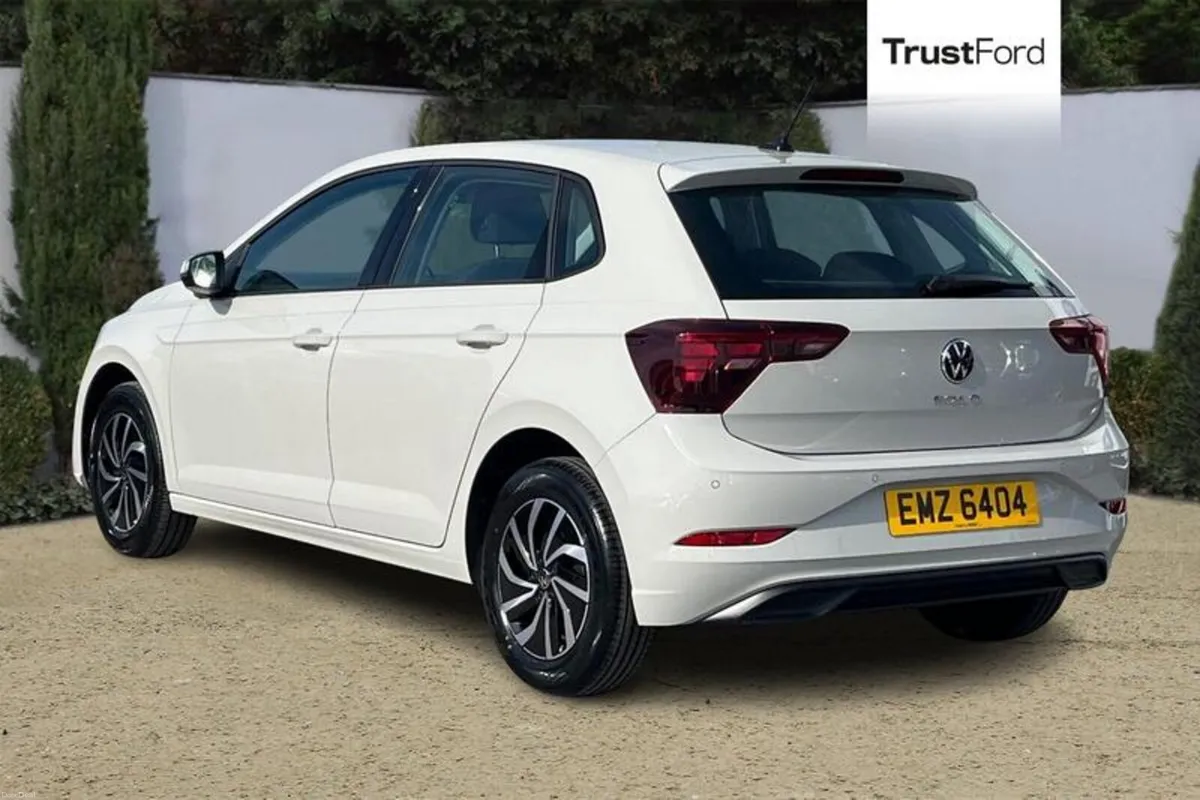 Volkswagen Polo Life - Image 2