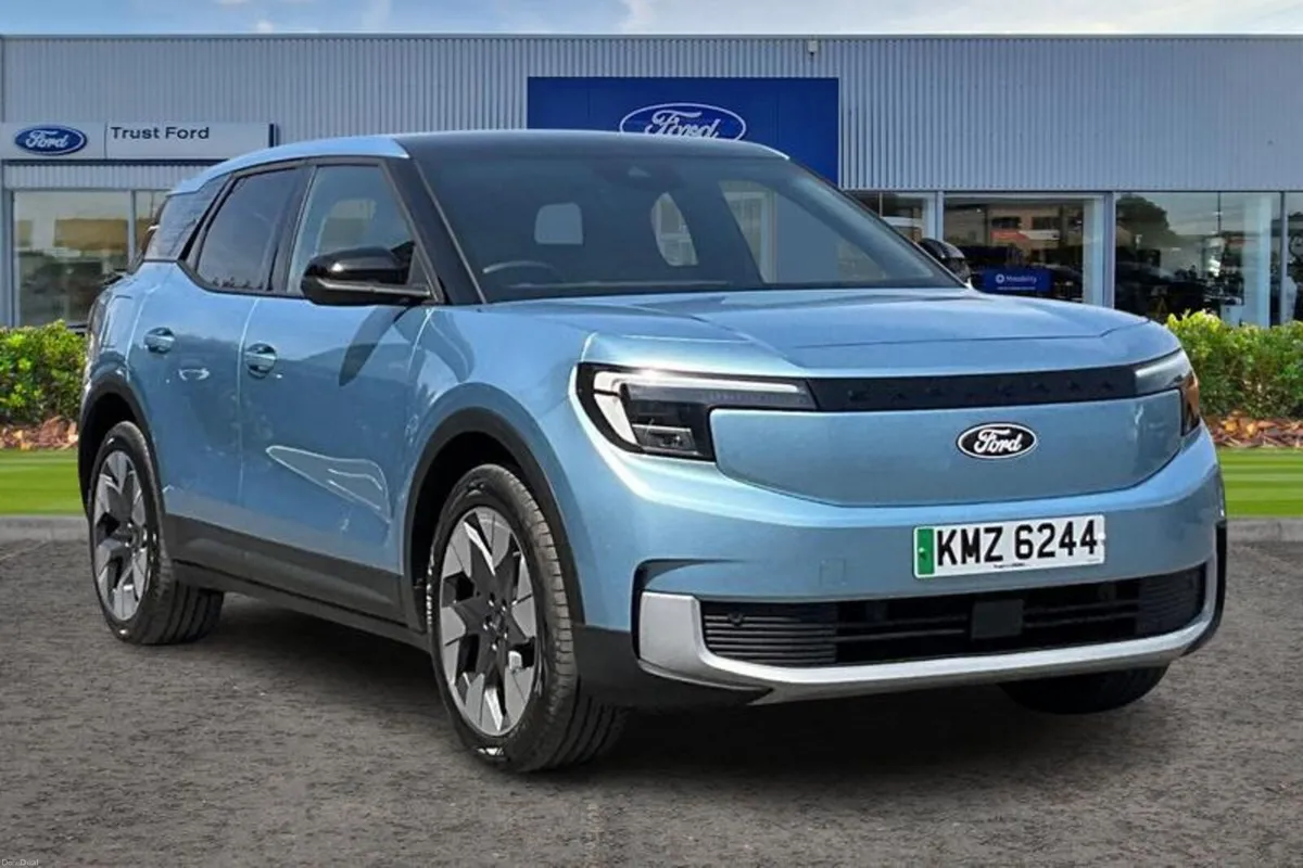Ford Explorer Premium - Image 1