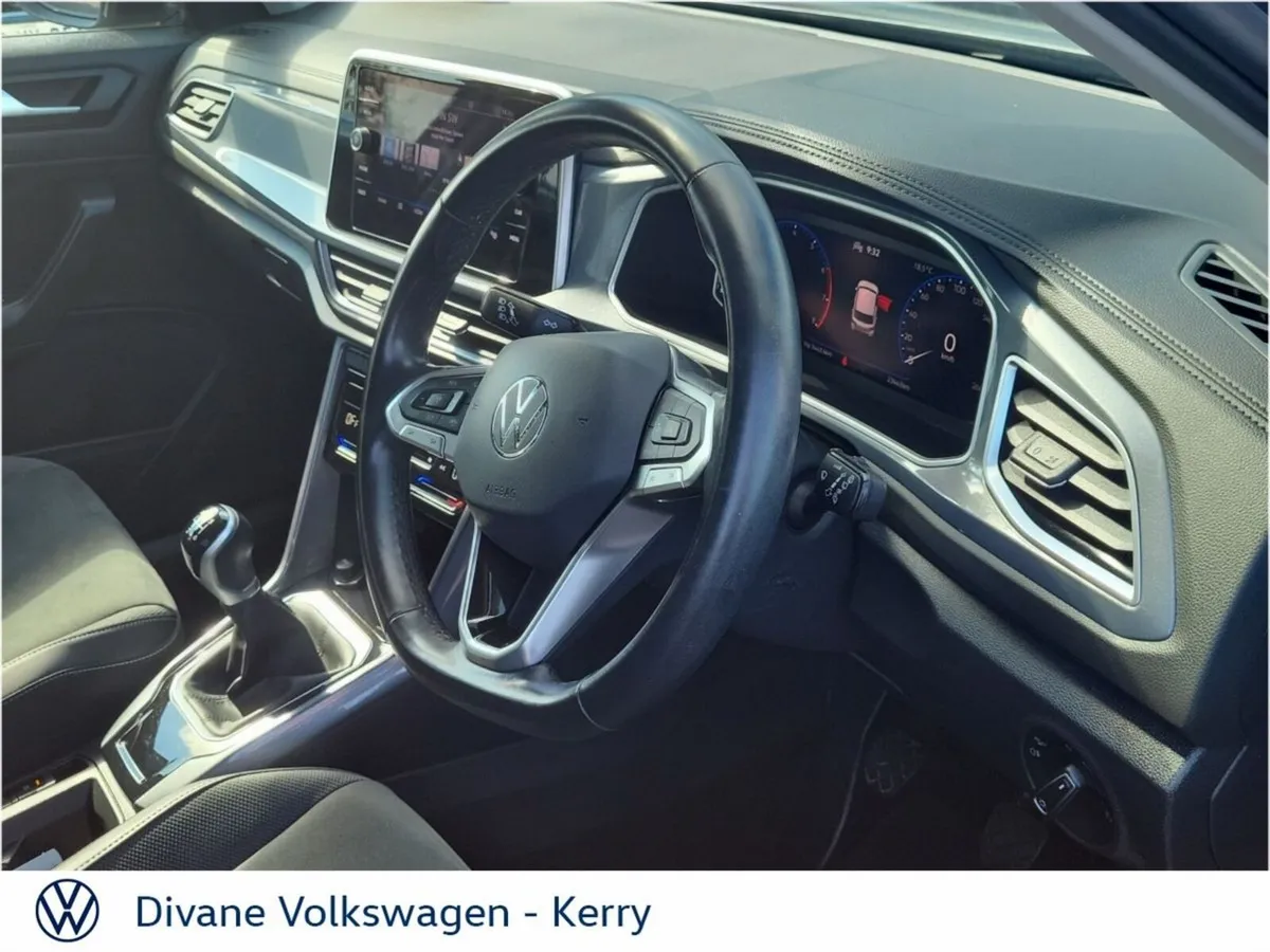 Volkswagen T-Roc STYLE 1.0 TSI PETROL 110 BHP - Image 4