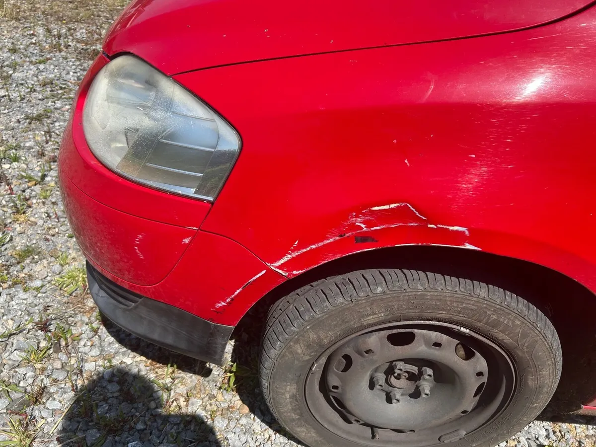 Volkswagen Fox 2010 - Image 2