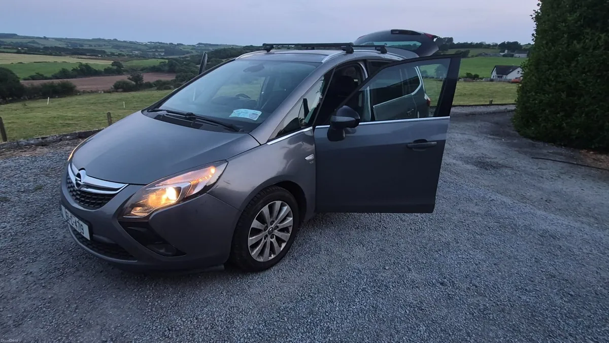 Opel Zafira 2016 - Image 2