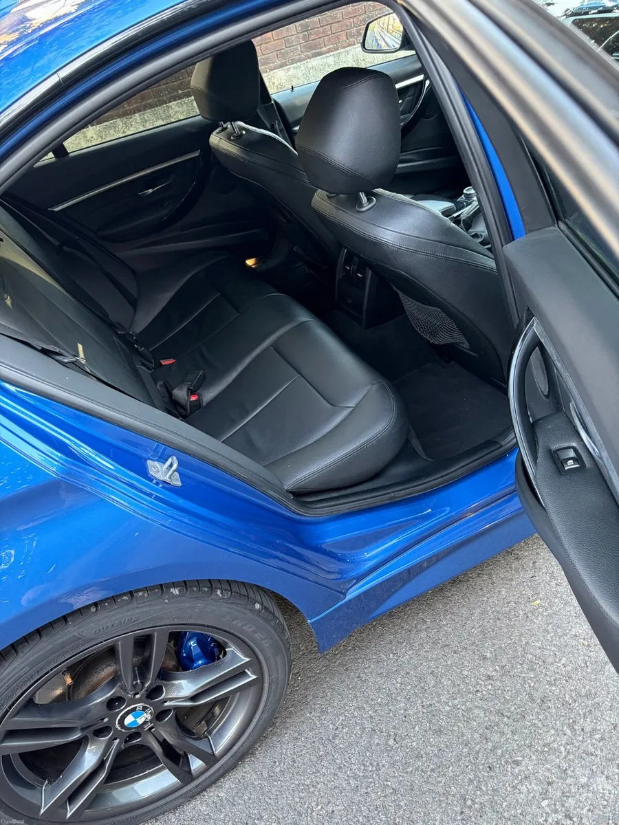 182 BMW 330e NEW NCT - Image 3