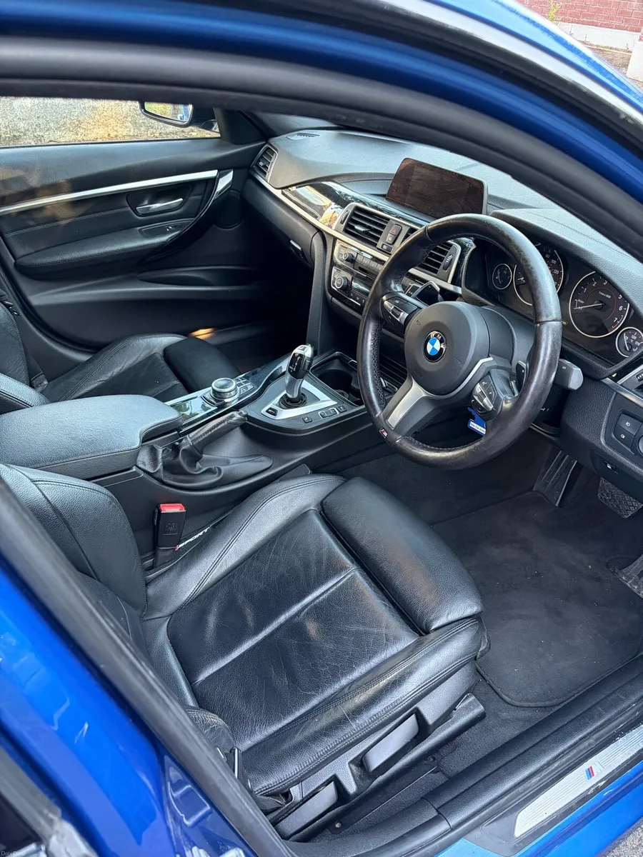 182 BMW 330e NEW NCT - Image 6