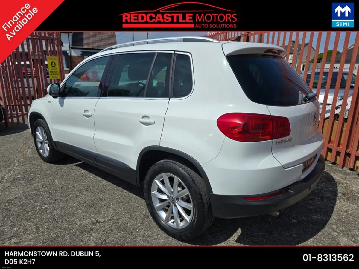 Volkswagen Tiguan 1.4 TSI LOUNGE **AUTO** - Image 3