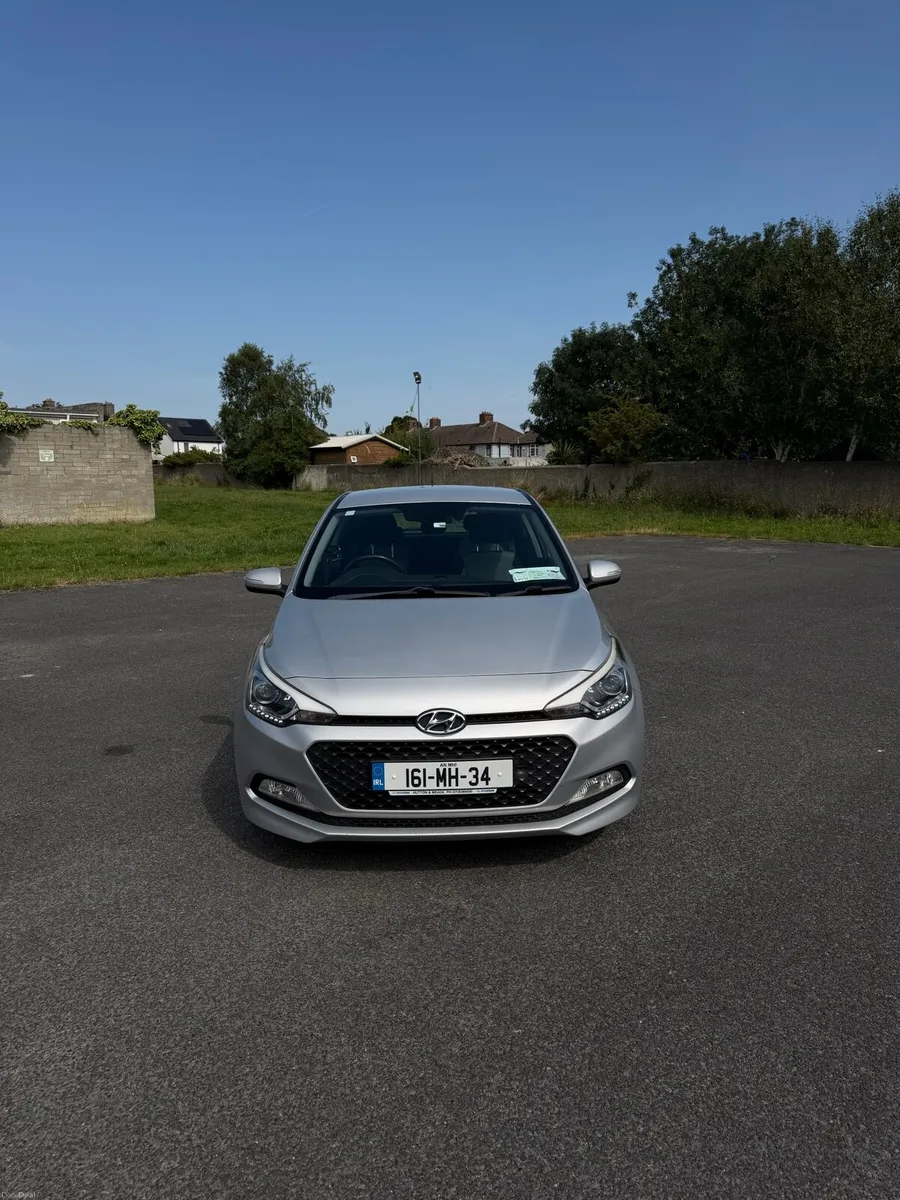 Car - Image 3