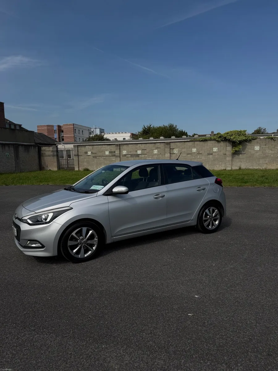 Car - Image 1