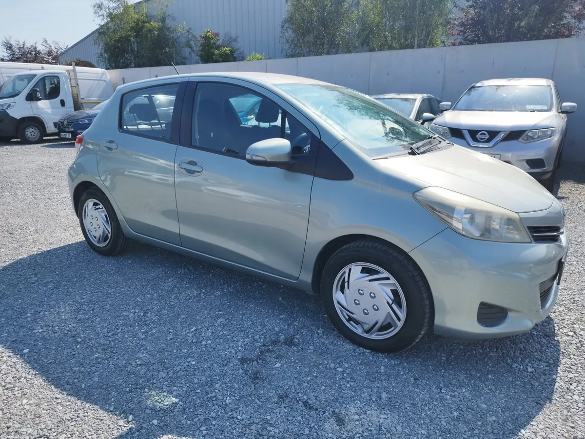 2012 Toyota Yaris 1.0 Luna - Image 3