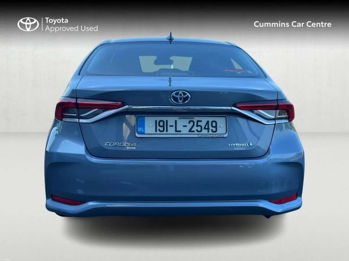 Toyota Corolla COROLLA HYBRID LUNA SAL - Image 4