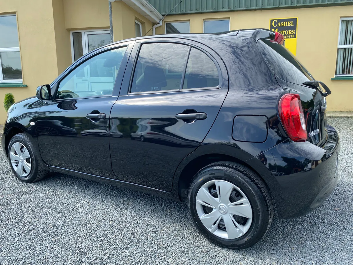 SV Plus Reverse Camera, Park Sensors, A/C.€49 pw - Image 4